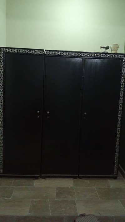 Cupboards (Almari)