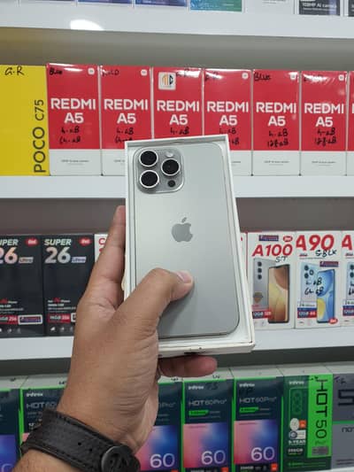 15 Pro Max Natural Titanium