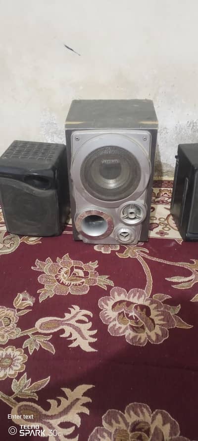 speakers