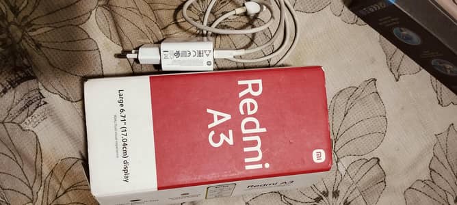 Original box and original charjar type C Redmi a3