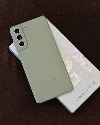 Samsung galaxy s21 Fan edition 8/128 Dual official PTA Full box