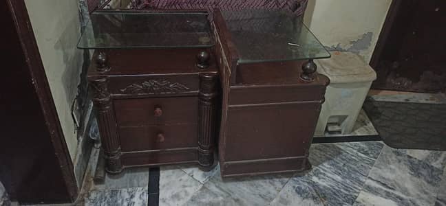 2 side table both are same