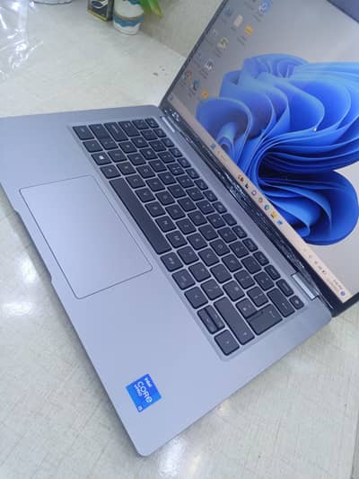 Dell 5320 II Core i5, 11th Generation II Ram 16 GB II Rom 256 GB ssd