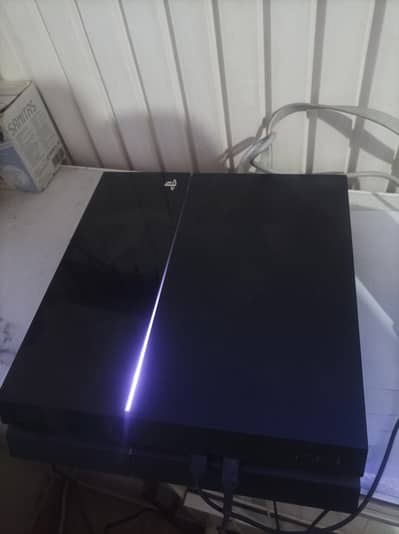 Jail break 1TB Harddisk installed PS4 available with one controller