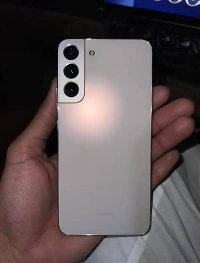 Samsung s22 plus 8 or 128