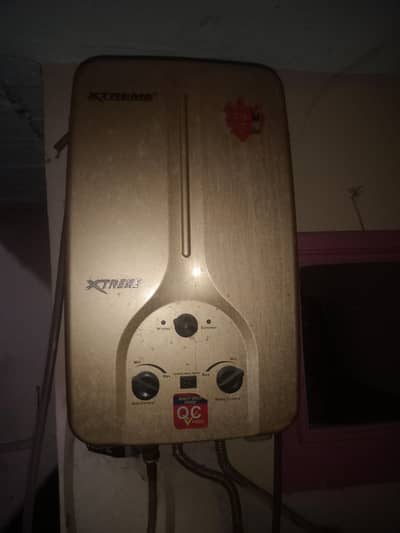 1 sal us he spark nhi kar raha