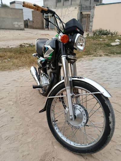 Honda 125  for sale 23 shape