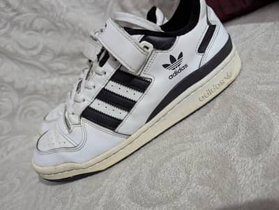 Original Adidas leather Sneakers for sale in premium condition