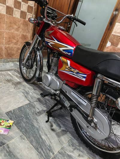 Honda 125 in genuine Condition