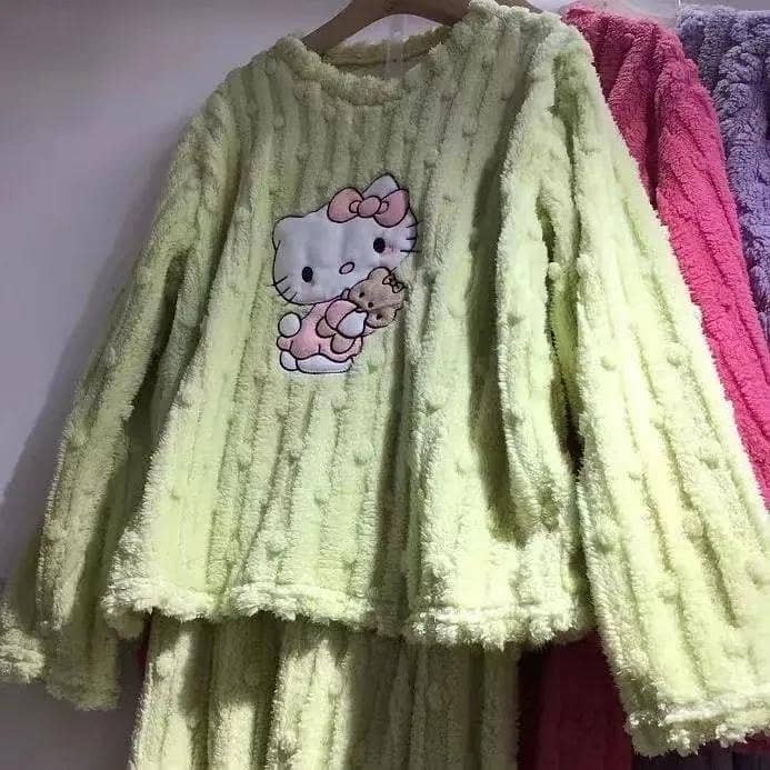Hellow Kitty Bear  Winter clothes 4