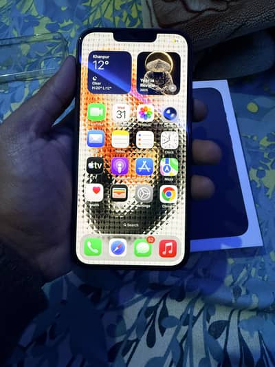 iPhone 13 jv 128gb with box cable