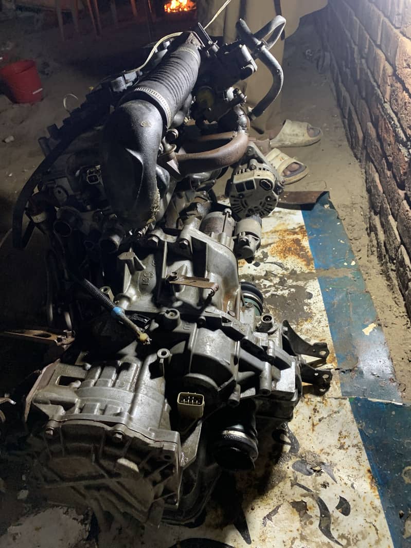 Vitz 1000cc automatic engine 5