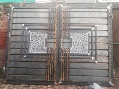 hmry yhn aluminum AUR velding ka kaam tasli bskh Kiya jata hain