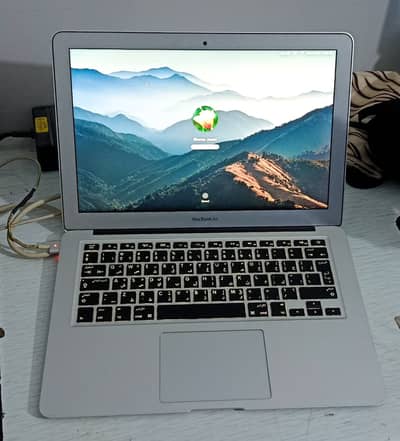 Apple MacBook Air 2017 |13 Inch | Core i5| 8GB RAM | Slim Model |128 G
