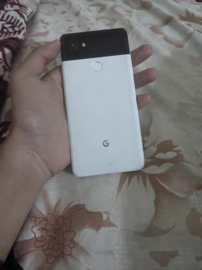 Google Pixel 2 XL–Cracked Screen, Cameras Not Working–Rs 18k Negotiabl