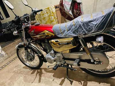 Honda 125 golden edition