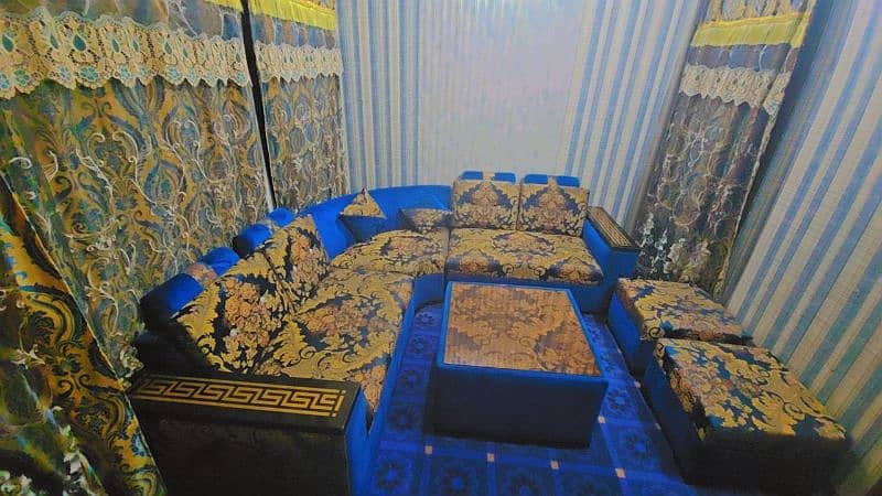 UNIQUE DESIGN SOFA + Table. + clean 14×13 mate + 4 new curtain 4