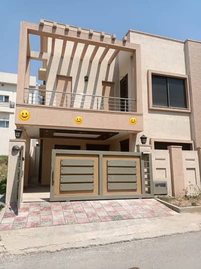 7 Marla House With Gas Available For Rent