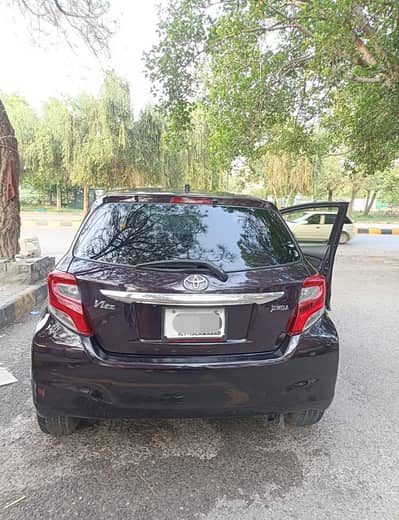 Toyota Vitz Jewela 2014