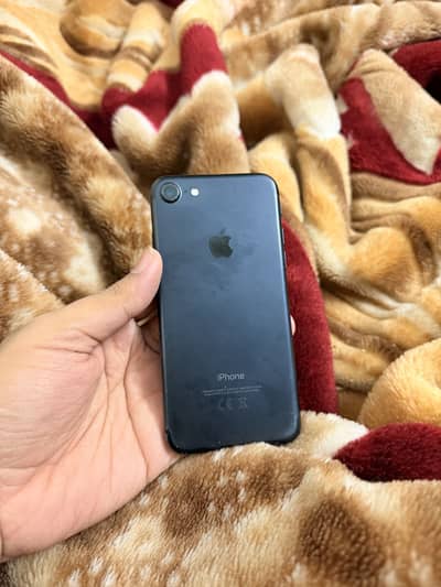 Iphone 7 PTA Approved (32gb)