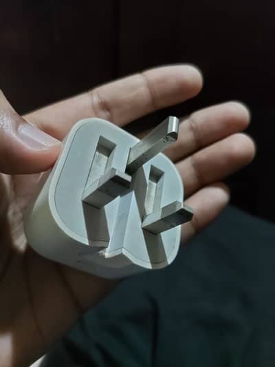 Iphone 12 pro max origenel adapter without cable 10 by 10 condition