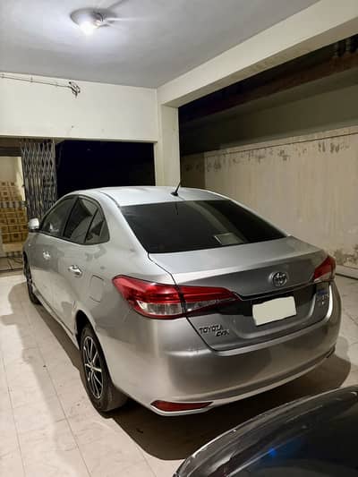 Toyota Yaris Ativ Cvt 1.3