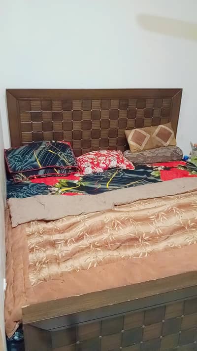 Queen size bed for sale 0308/407/8888