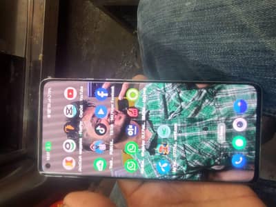 all oky phone hai money ke zarurat hai is leye sale ker reha