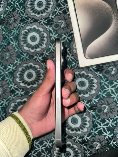 iPhone 15 pro max jv