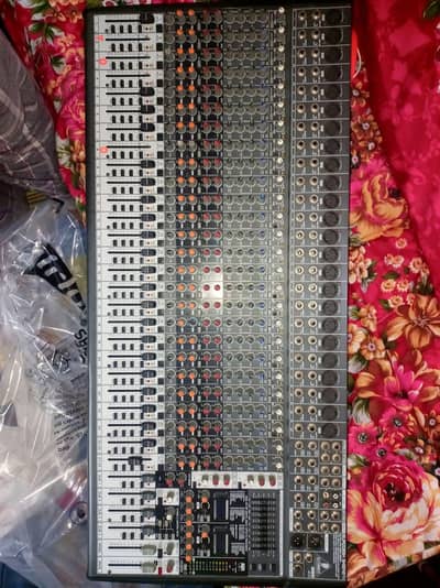 behringer eurodesk sx2442fx pree