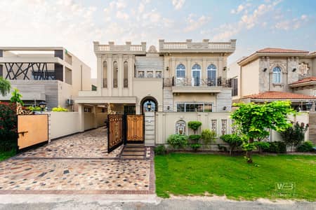 1 Kanal Classical Designed House in DHA Phase 7 FOR SALE NOW