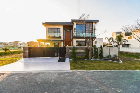 1 Kanal Modern House FOR SALE NOW in DHA Phase 7 Nearby Park and Macdonald