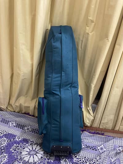 Makina Wheeled Golf Travel Bag , Imported