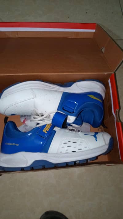 puma cricket grippers