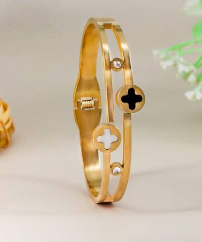 Queen's Jewelry:- Our Elegant Stainless steel kathiar Bangle