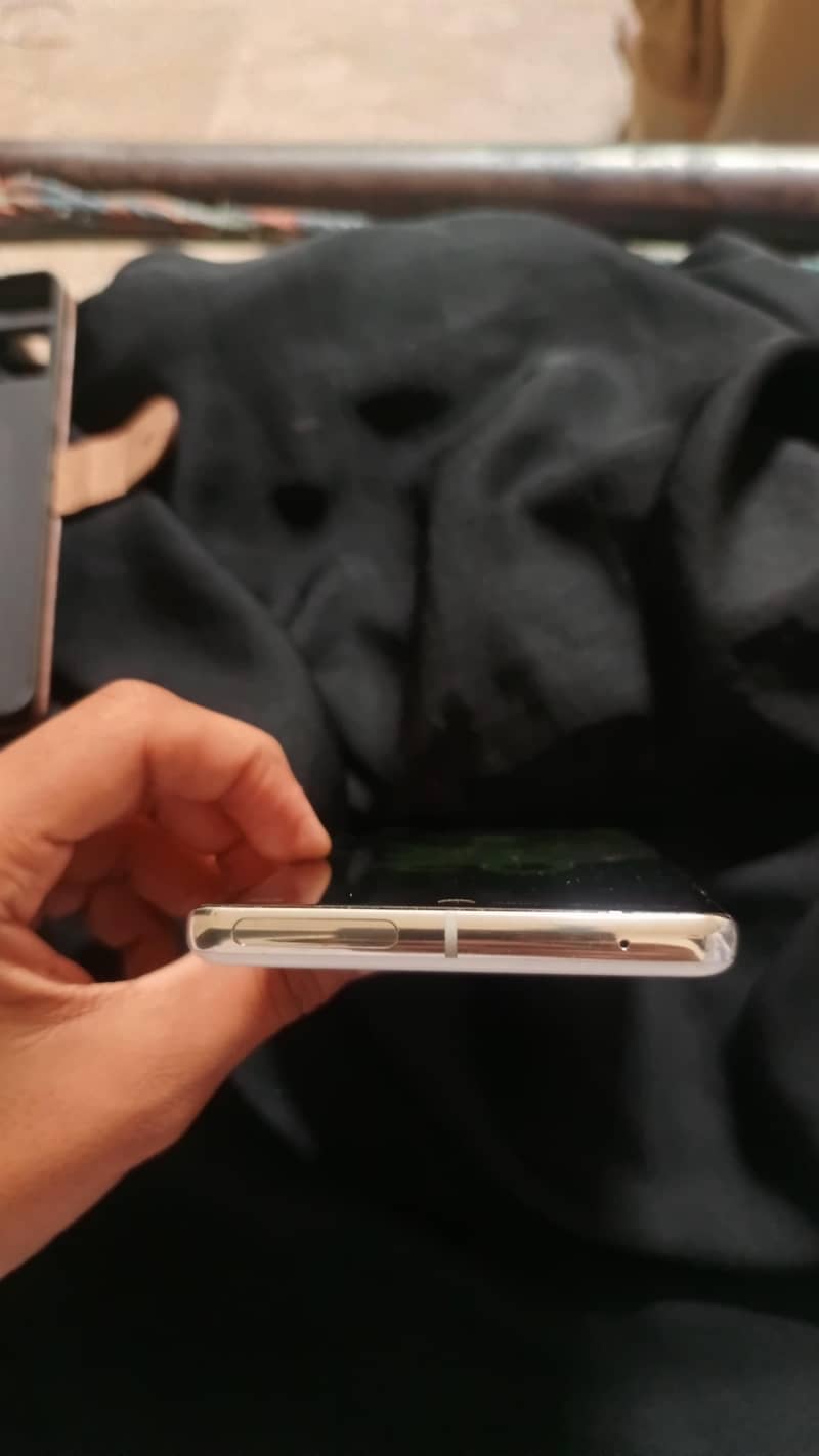 Google pixel 7 pro 5