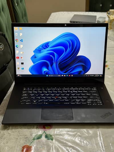 Lenovo X1 P1