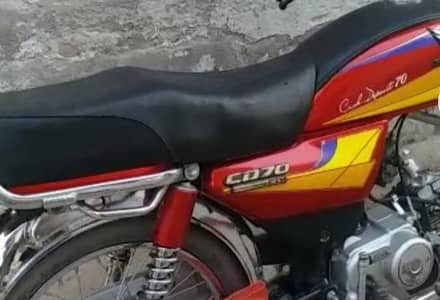 Honda bike 70 CD motorcycle agent for sale 03,, 25,, 43,, 67,, 8,, 83