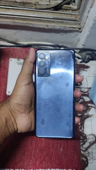 Tecno canon 18t box with charger no exchange
