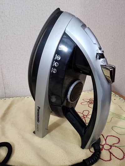 Panasonic 360° Multi-direction Steam Iron. Made in Japan