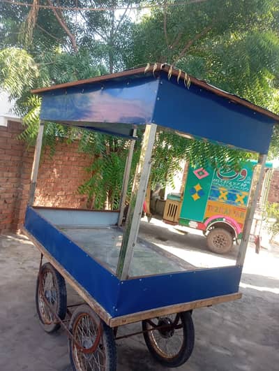 سٹیل کی بنی ہوئی ہے