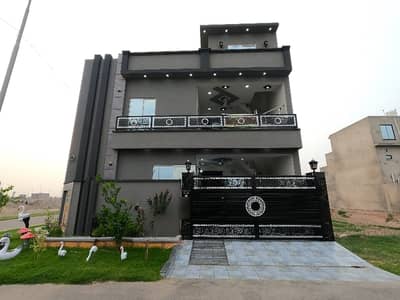 6 Marla House Up For Sale In Park View City Platinum Block