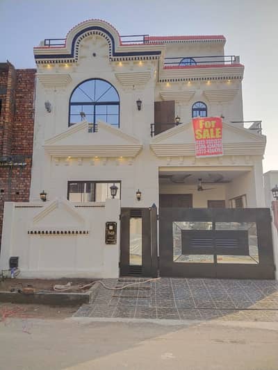 40 Feet Road Facing 5 Marla Solid Constructed Luxury Home For Sale Now Direct Meeting With Owner In Park View City Lahore