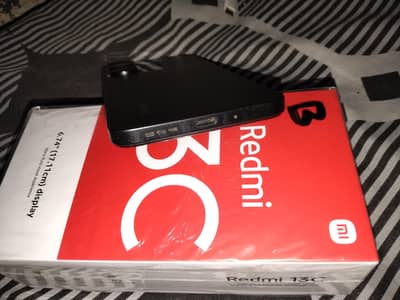 condition 10/10 box charger available all ok