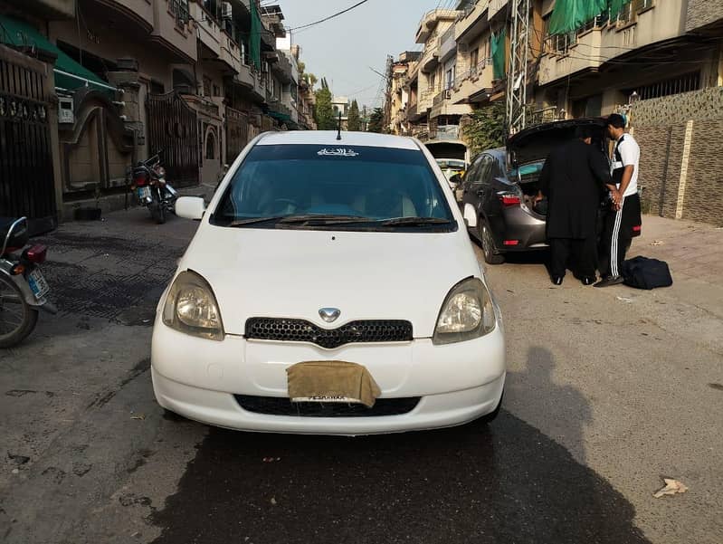 Vitz 2000 model 2