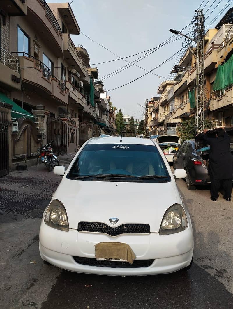 Vitz 2000 model 10