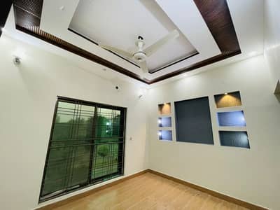 5 Marla House Jinnha Block Used For Sale