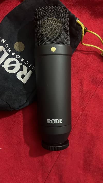 Rode NT1 Recording microphone