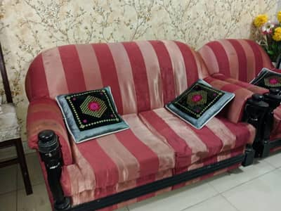 For selling soild wood 6 seater sofa
