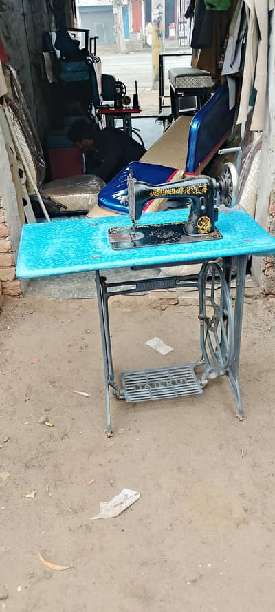 sewing machine urgent for sale condition good